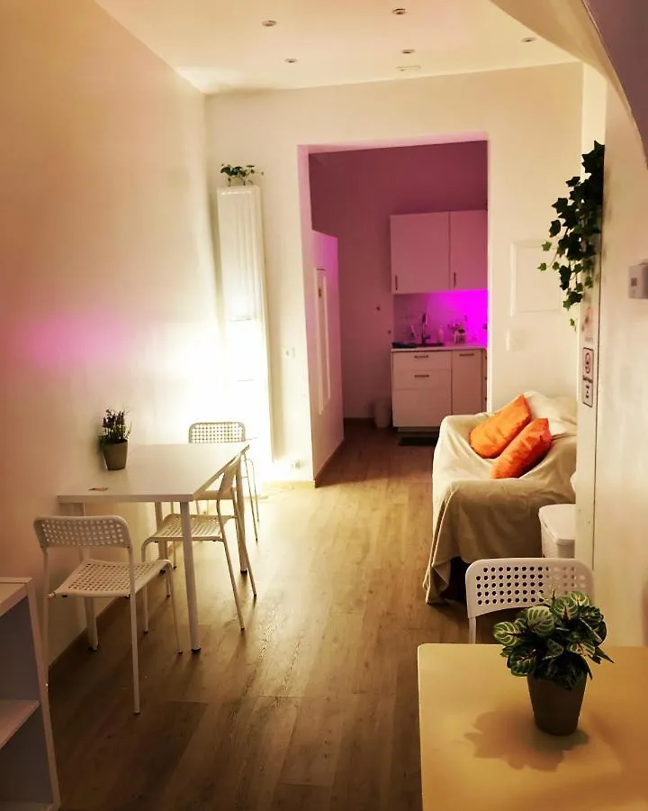 Benny'S Rooms Brussels City Centre 0*,  Belgium